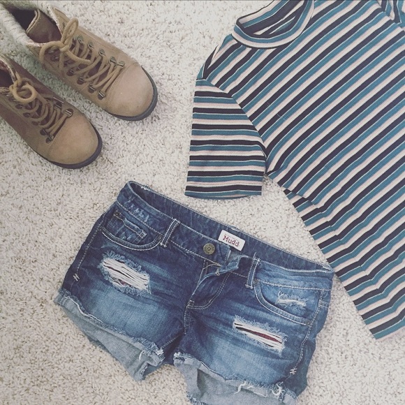 Mudd distressed jean shorts - Picture 1 of 5