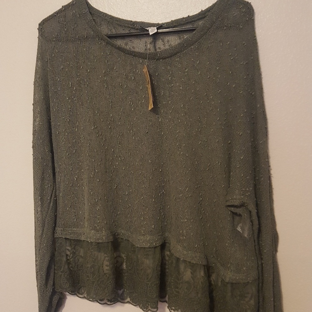 American Eagle sheer lace top