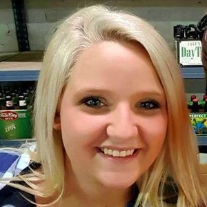 Meet your Posher, Leslie