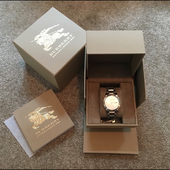 Authentic Burberry Watch - Picture 6 of 6