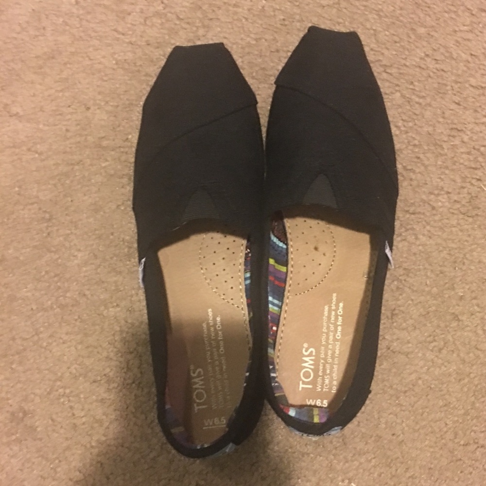 Women's Toms