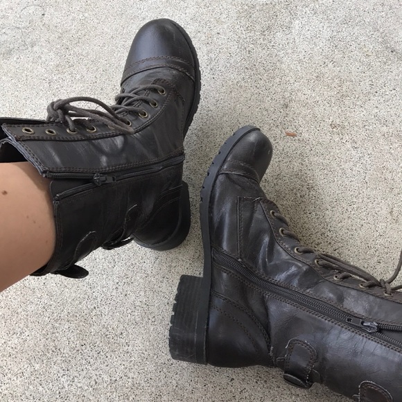 Dark brown military boots - Picture 3 of 4