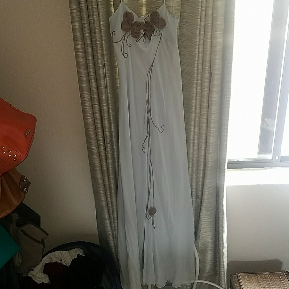 Vera wang dress/night gown light green