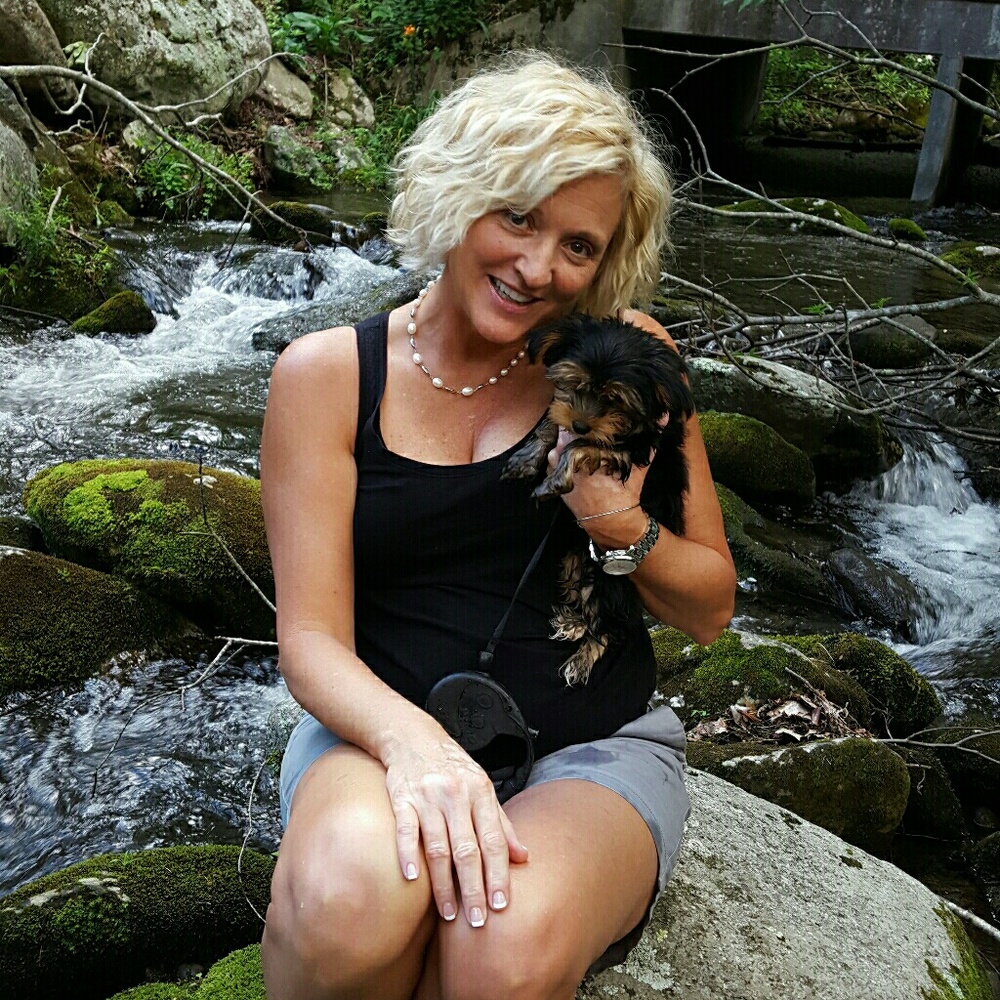 Meet your Posher, Tina