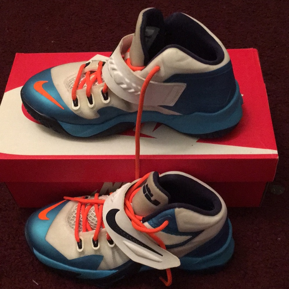 Nike soldier Vlll (GS)