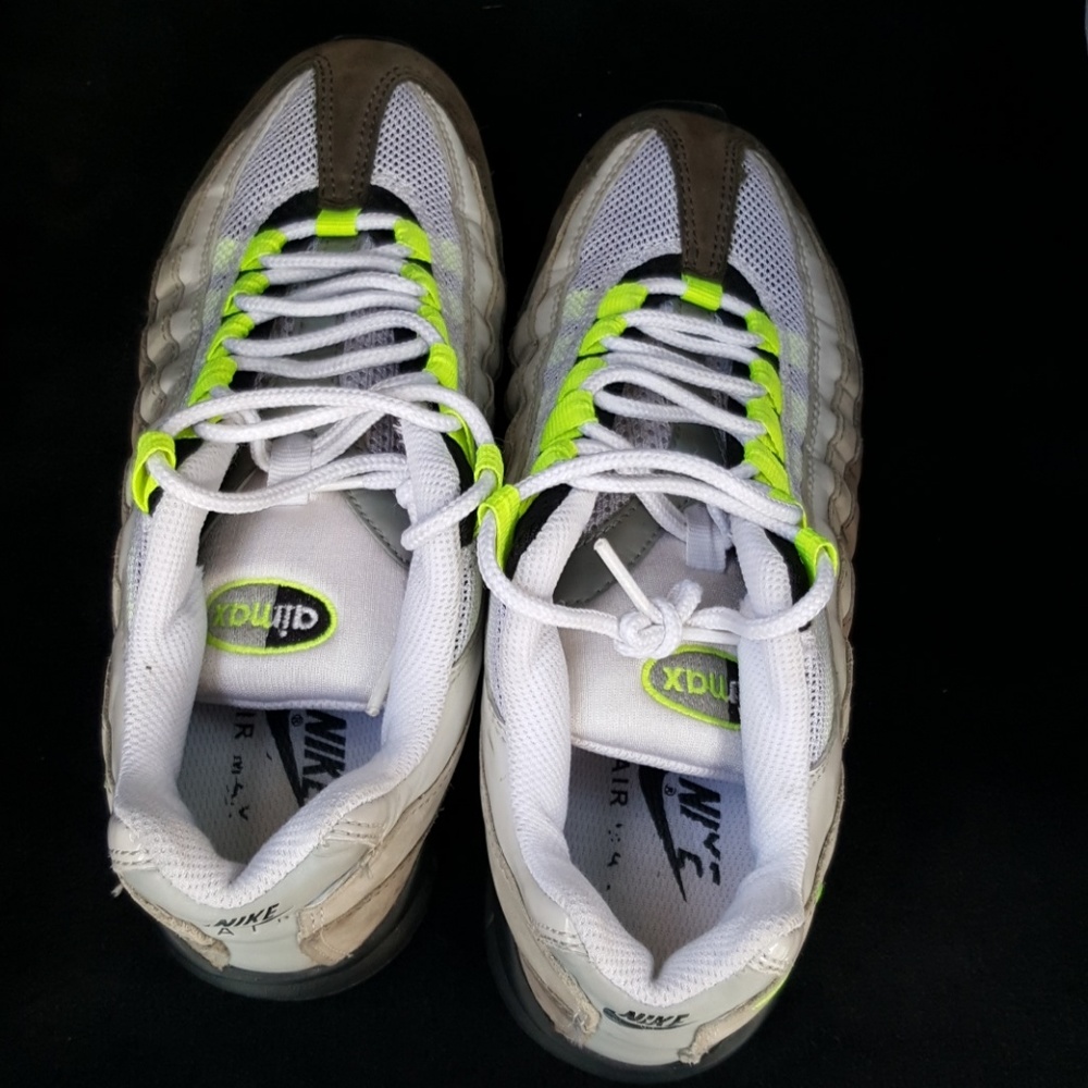 Nike air max. Men size 5. Can fit women's size 6.5