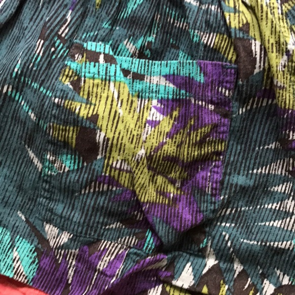 Forever 21 beach shorts - Picture 4 of 4