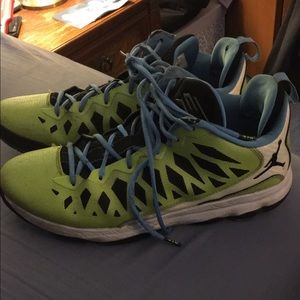 Used JORDAN CP3's