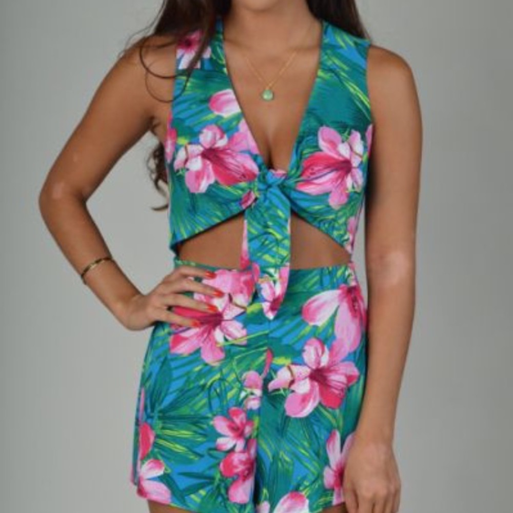 Show me your mumu Nantucket romper