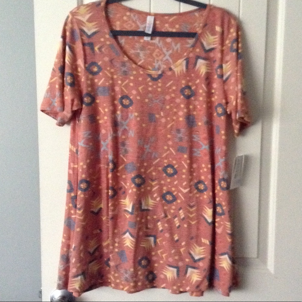 New LuLaRoe Aztec Perfect Tee