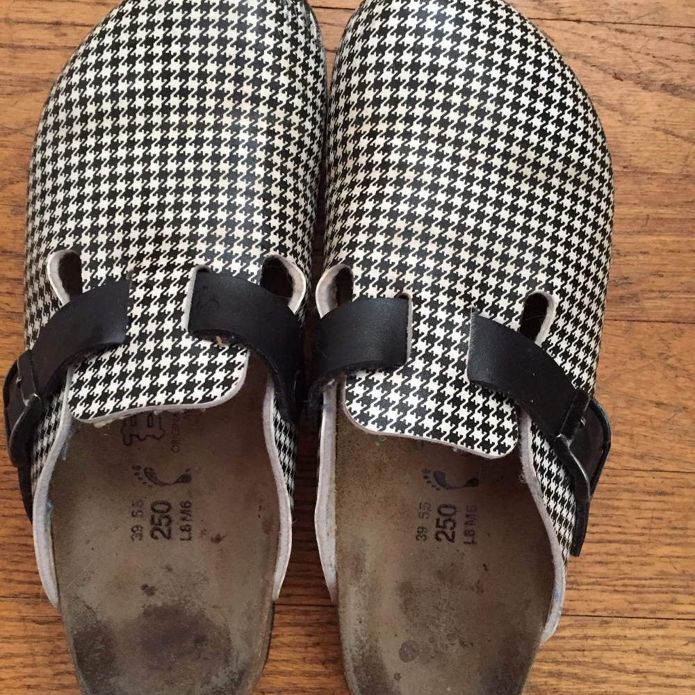 Houndstooth Boston clogs by Birkenstock