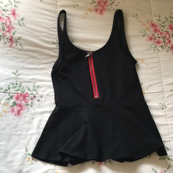 Peplum sleeveless top - Picture 2 of 2