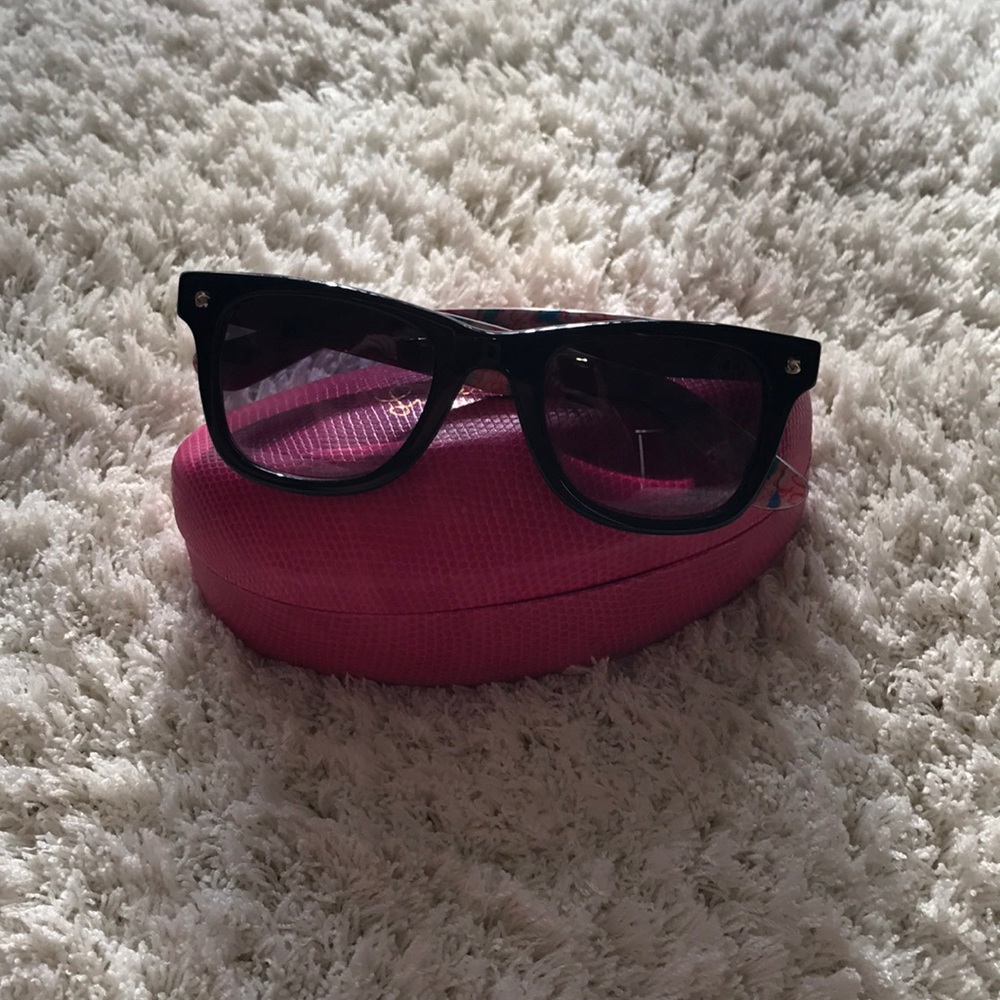 Lilly Pulitzer sunglasses