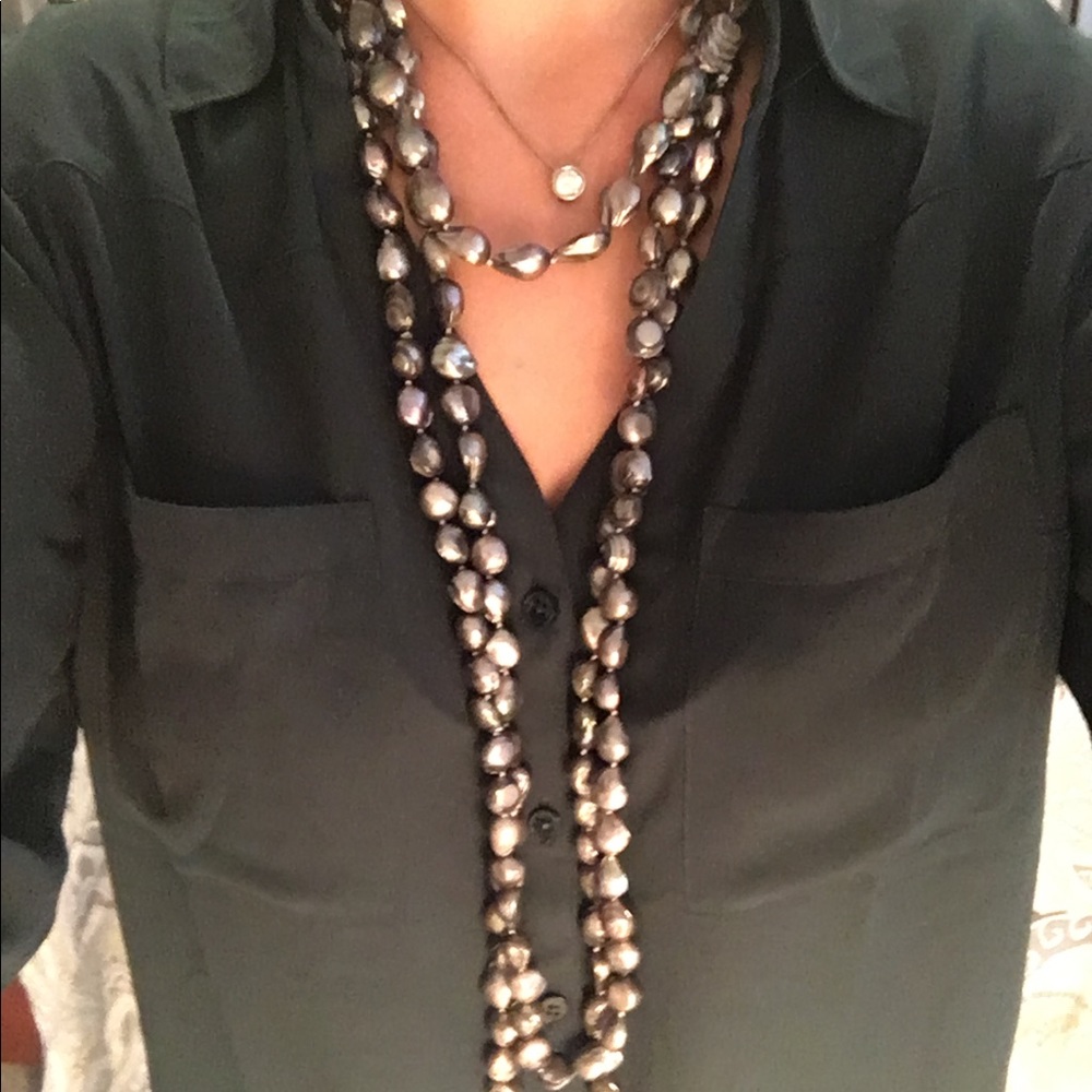 Beautiful black pearl necklace