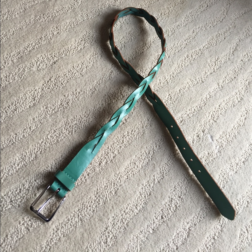 Turquoise braided Gap belt