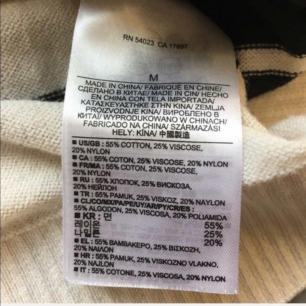 ❌SOLD❌Banana Republic 3/4 Sleeve Striped Sweater - Picture 7 of 8