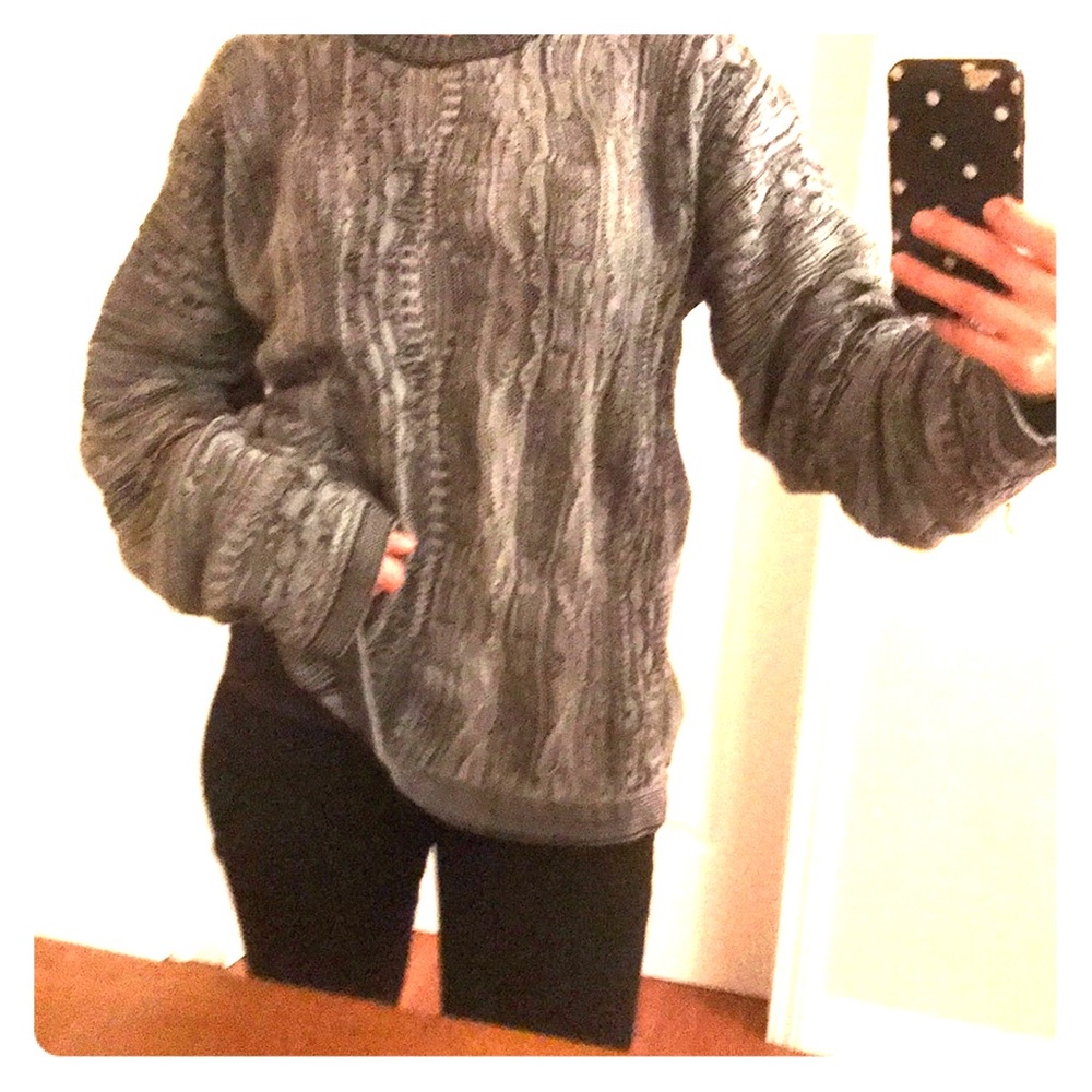 COOGI SWEATER - Picture 2 of 2