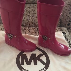 Michael Kors child size 4 rain boots