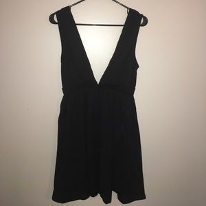 Black dress by selfie Leslie Hollywood