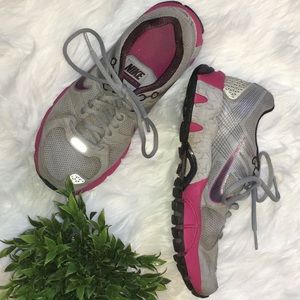 [BOGO] Nike zoom tennis shoes