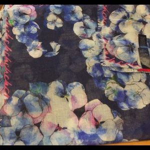 Carolina Herrera Scarf