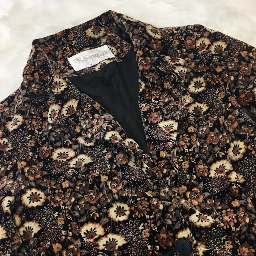 ✳️John Meyer Vintage Velvet Single Button Blazer