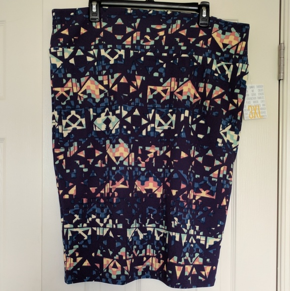 Lularoe Cassie Skirt - Picture 1 of 2