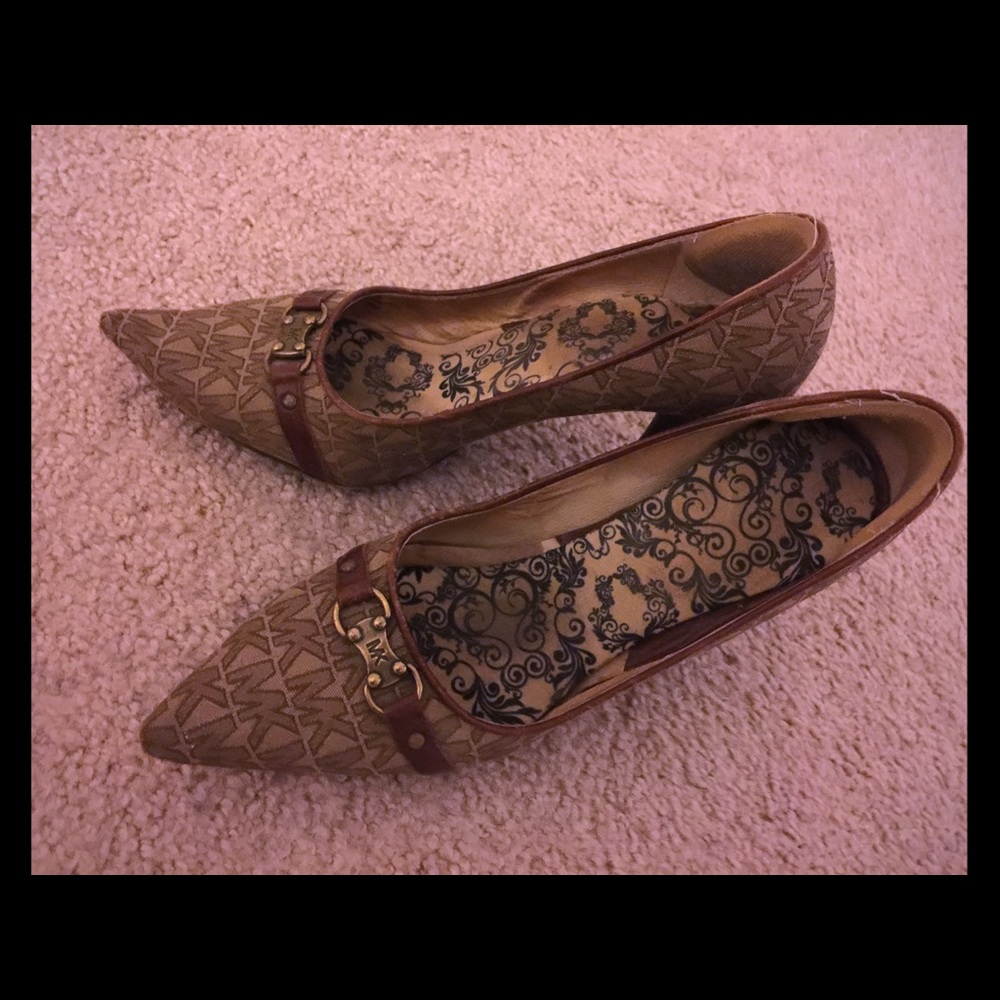 Size 6 - brown and gold MK pumps - heavily worn