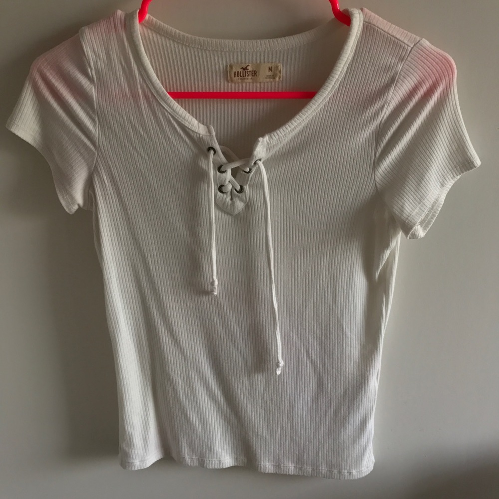 Hollister | Cute Ribbed Tee