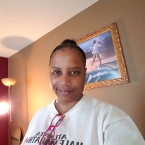 Meet your Posher, Angela