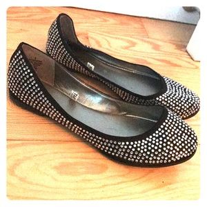 ❗️Bundle 3/$20❗️black/silver bedazzled flats