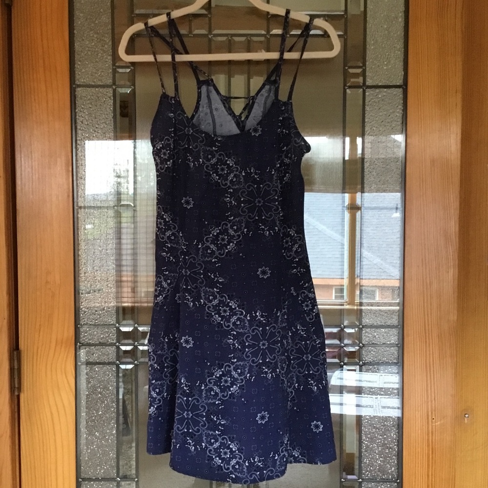 HOLLISTER SKATER SUN DRESS - LIKE NEW
