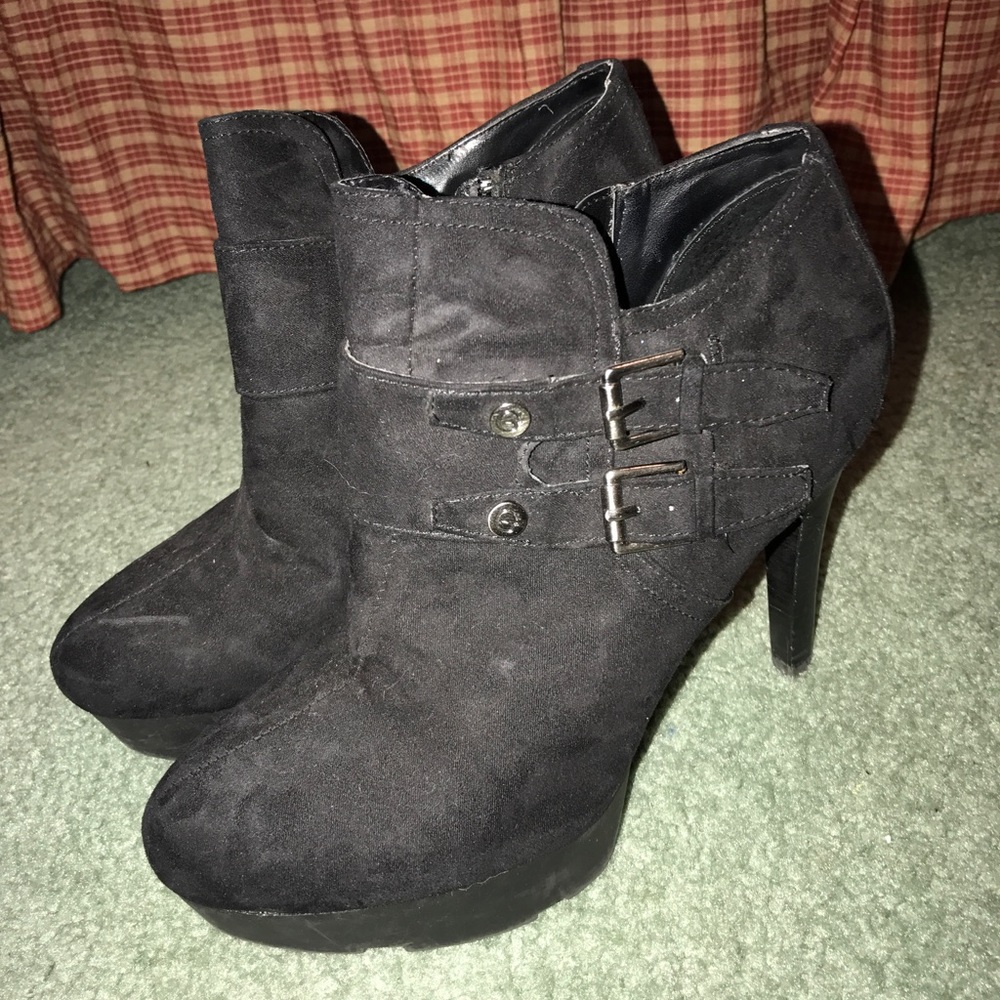 Guess Booties