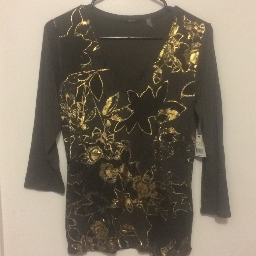 NWT Tahari V-Neck