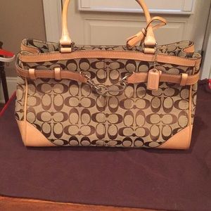 Used. Like new! Large coach bag.