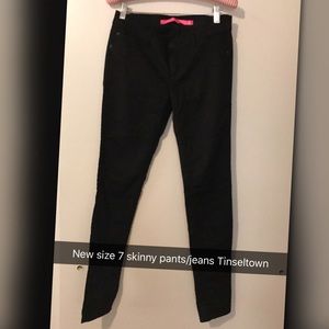 Tinseltown. Skinny jeans