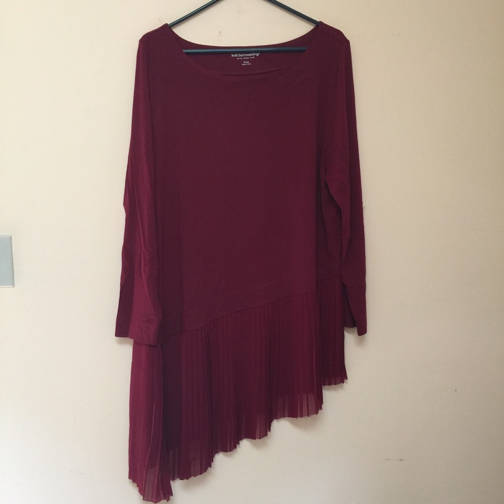 SOFT SURROUNDINGS Burgundy Asymmetrical Tunic Top - Picture 1 of 8