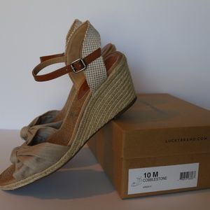 NEW Lucky Brand Krizhy Wedge Sandal