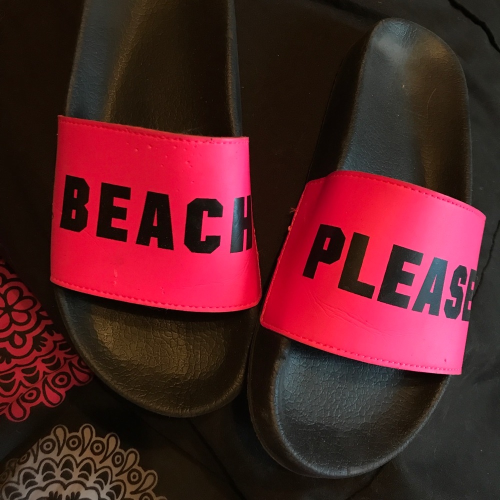 VICTORIA SECRET PINK BEACH PLEASE RARE Item