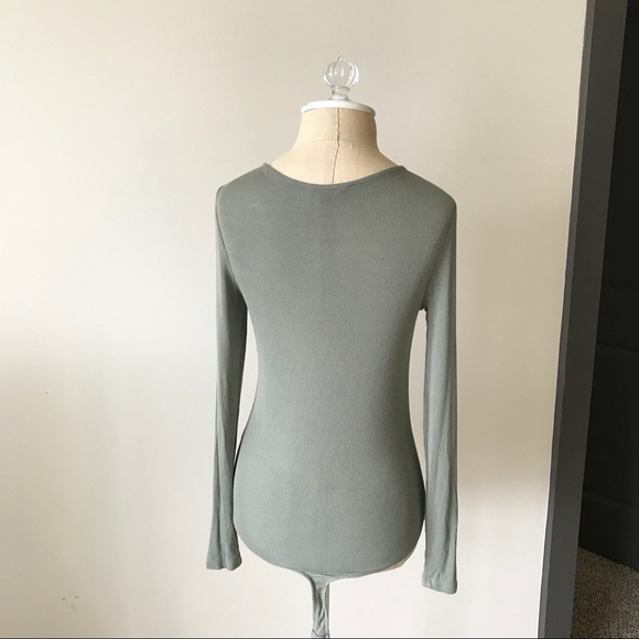 Guess lace up bodysuit - Picture 2 of 3