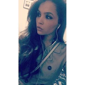 Meet your Posher, Hajar