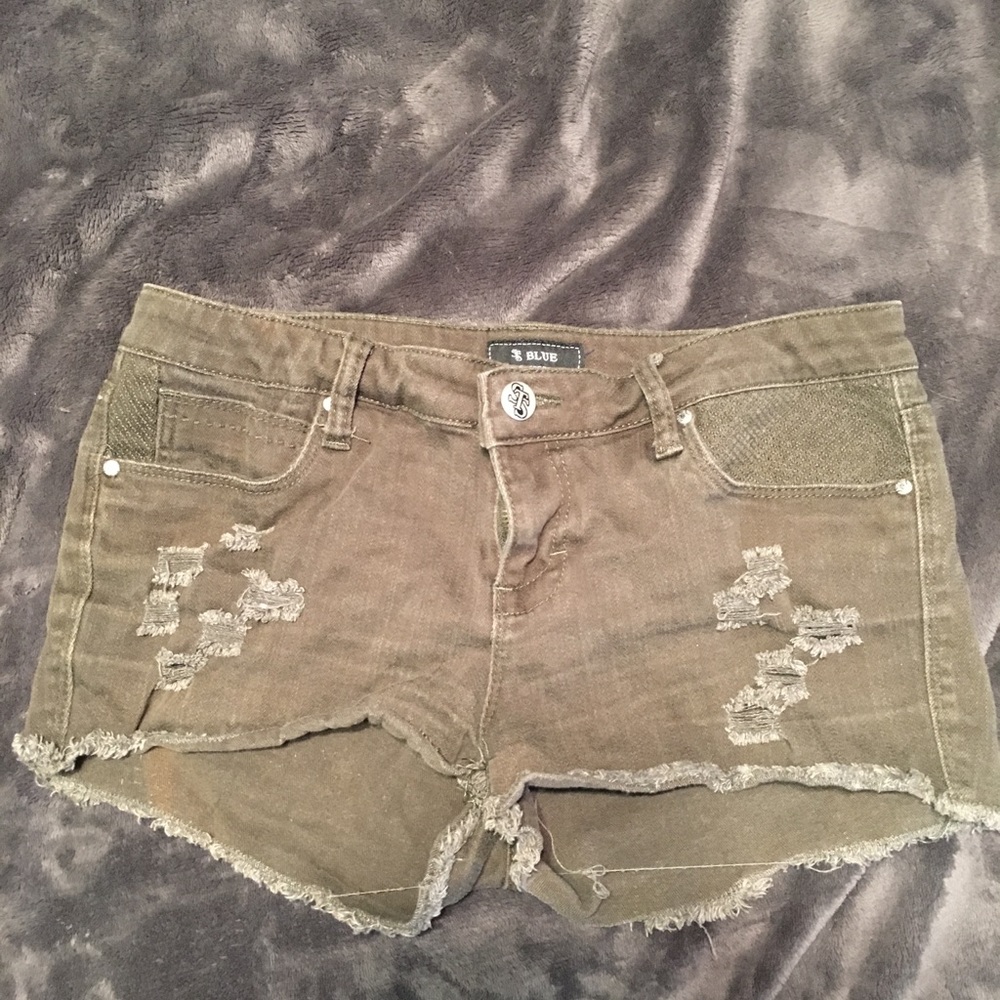 Olive green shorts from Nordstroms