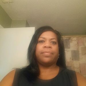 Meet your Posher, Gina