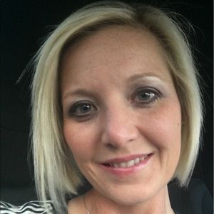 Meet your Posher, Courtney