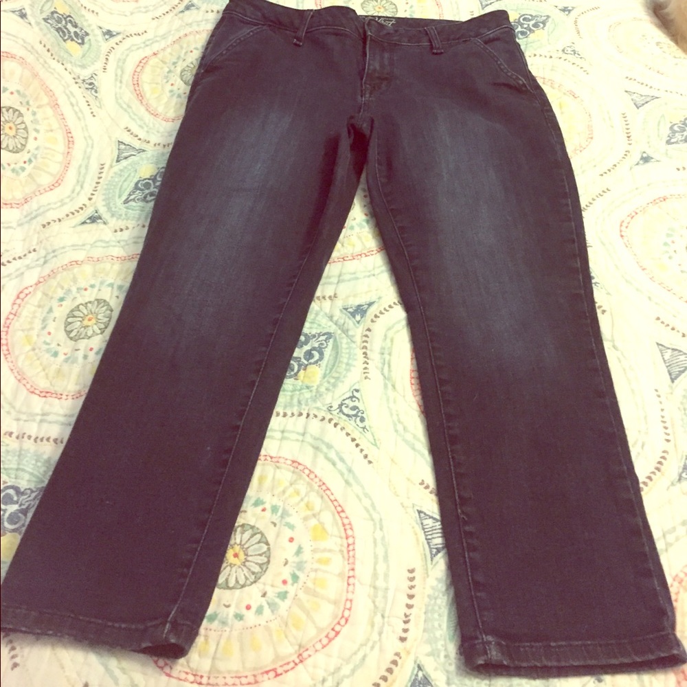 Old navy "the flirt" skinny jeans.