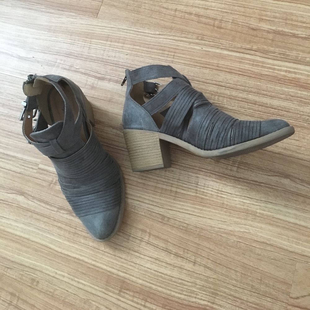 Gray booties DONATING 11/14