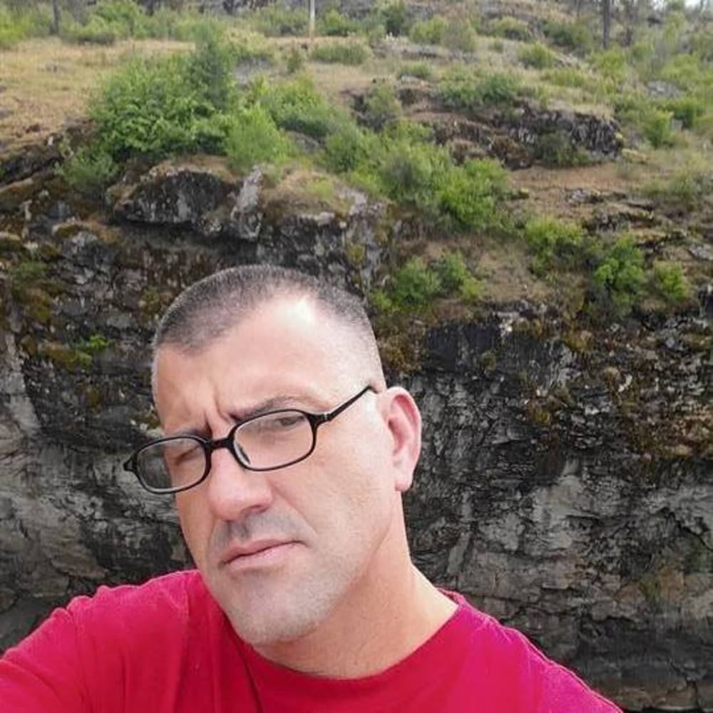 Meet your Posher, Chris