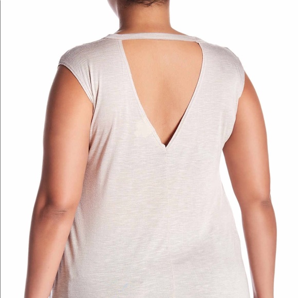 3/25$ nwt Plus tee - Picture 2 of 5