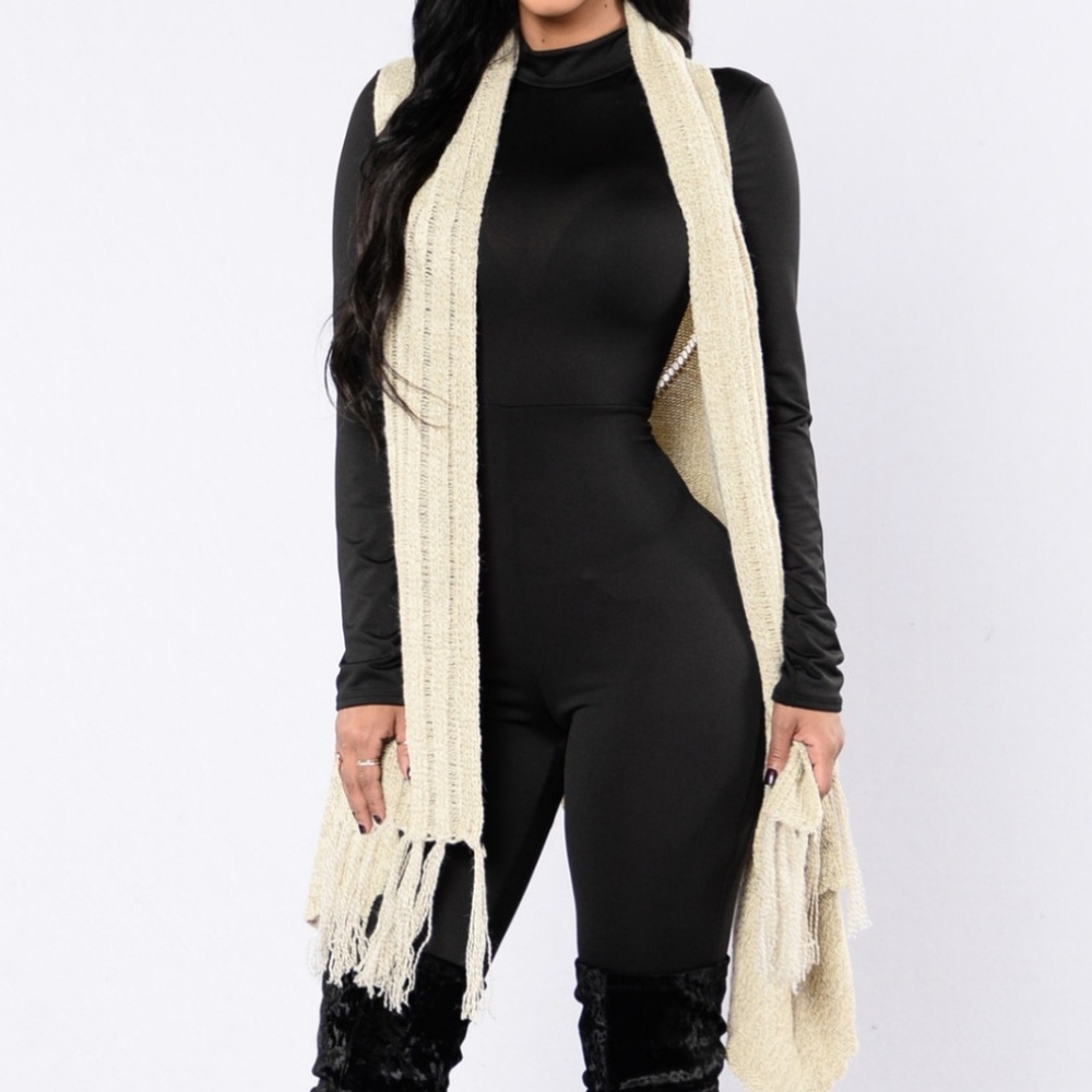 Front Open Fringe Trim Cardigan Vest - Picture 4 of 8
