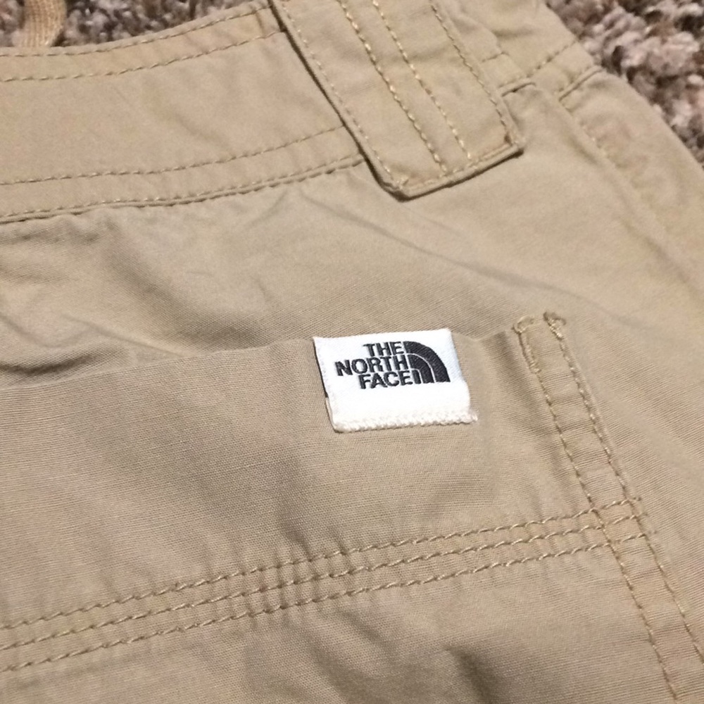 The North Face Never Stop Exploring View 3